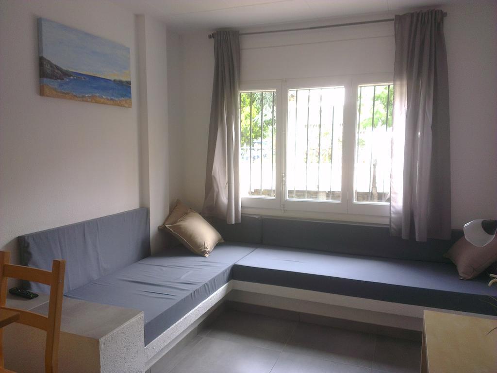 Apartaments La Riera Roses Luaran gambar